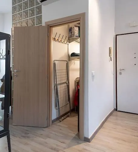 Unyca - Charming Cozy Retreat -